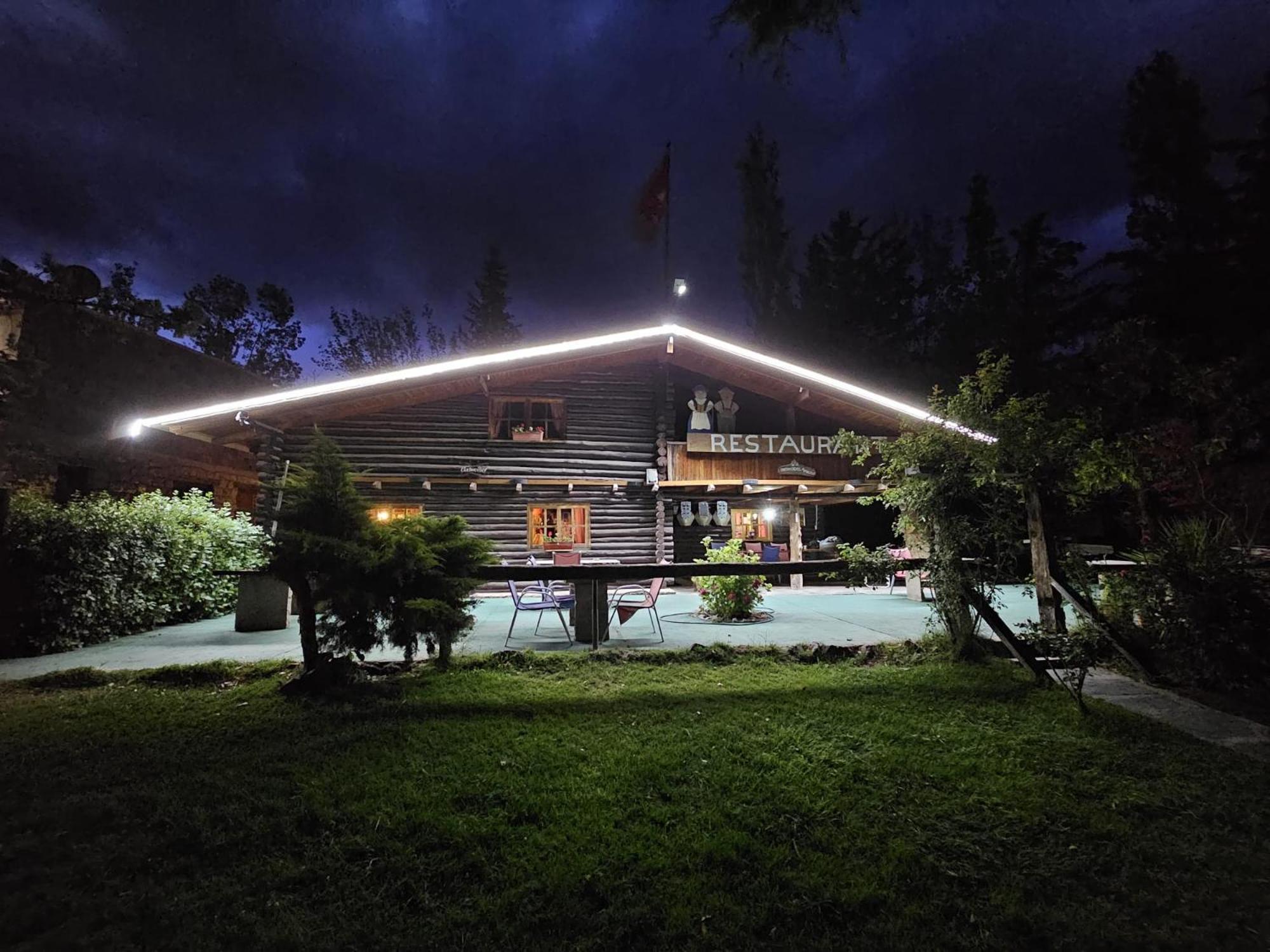 Cabanas Swissminiatur 且乌塔 外观 照片